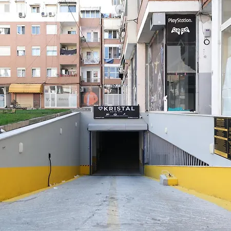 Matisse No25 Luxury 2 Bedrooms With Parking Tirana