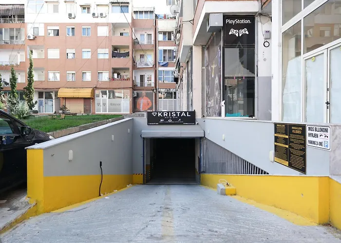 Matisse No25 Luxury 2 Bedrooms With Parking Tirana