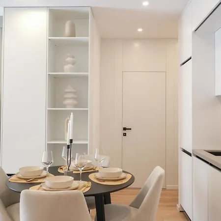Matisse No25 Luxury 2 Bedrooms With Parking * Tirana