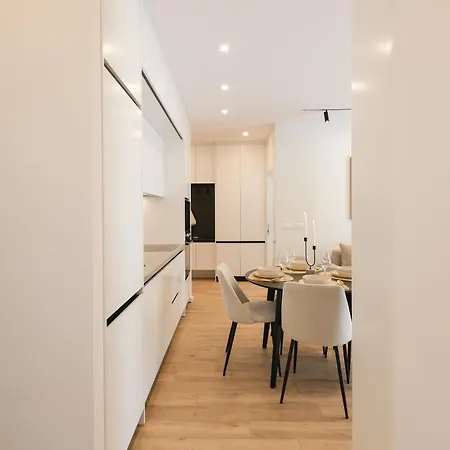 Apartmán Matisse No25 Luxury 2 Bedrooms With Parking *