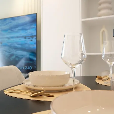 Matisse No25 Luxury 2 Bedrooms With Parking Apartmán