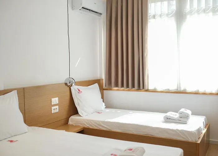 Matisse No25 Luxury 2 Bedrooms With Parking 地拉那