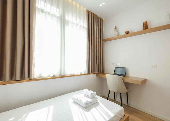 Matisse No25 Luxury 2 Bedrooms With Parking * 地拉那